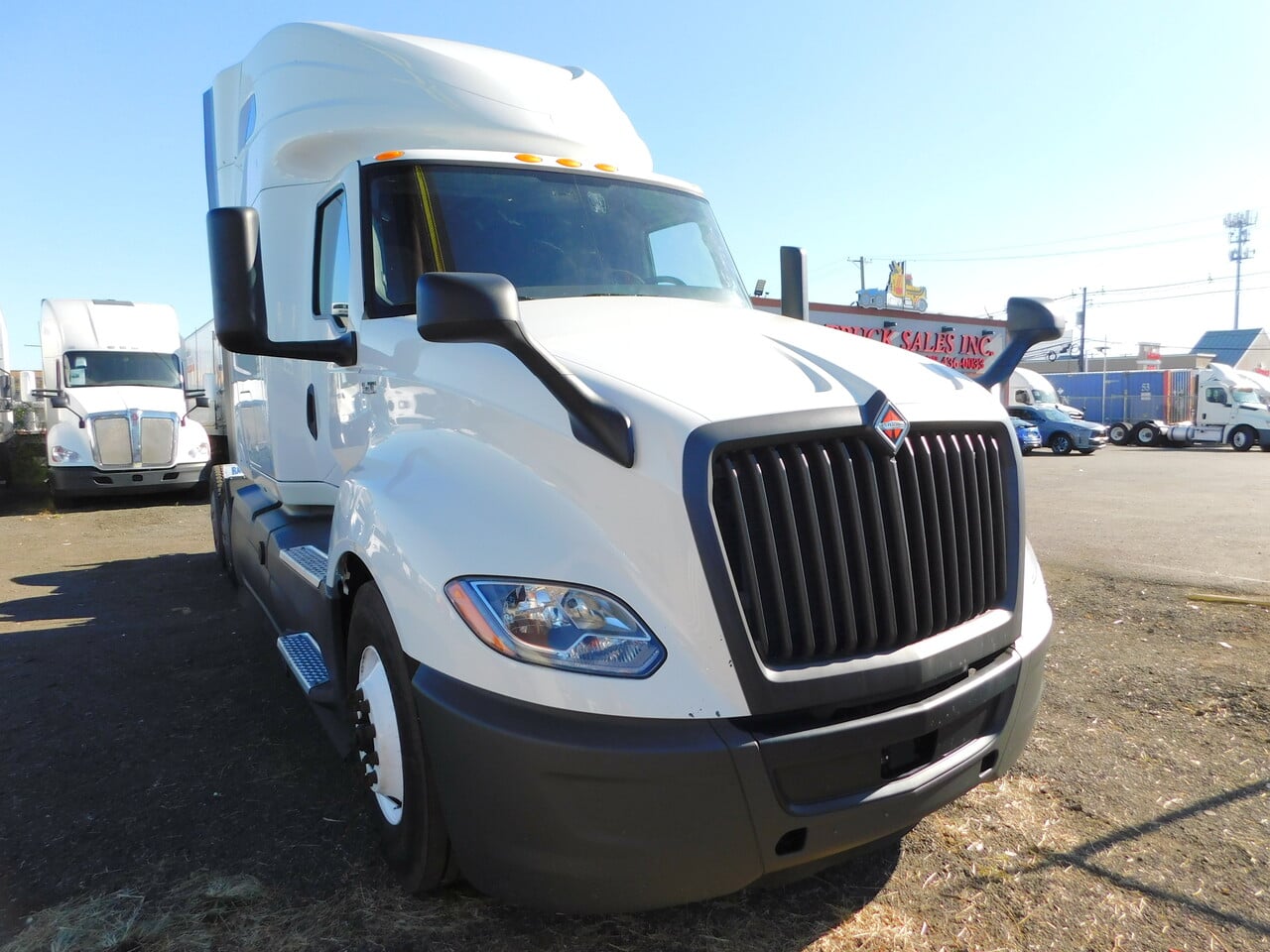 2023 INTERNATIONAL LT Tandem Axle Sleeper #1 2023 INTERNATIONAL LT Tandem Axle Sleeper #1
